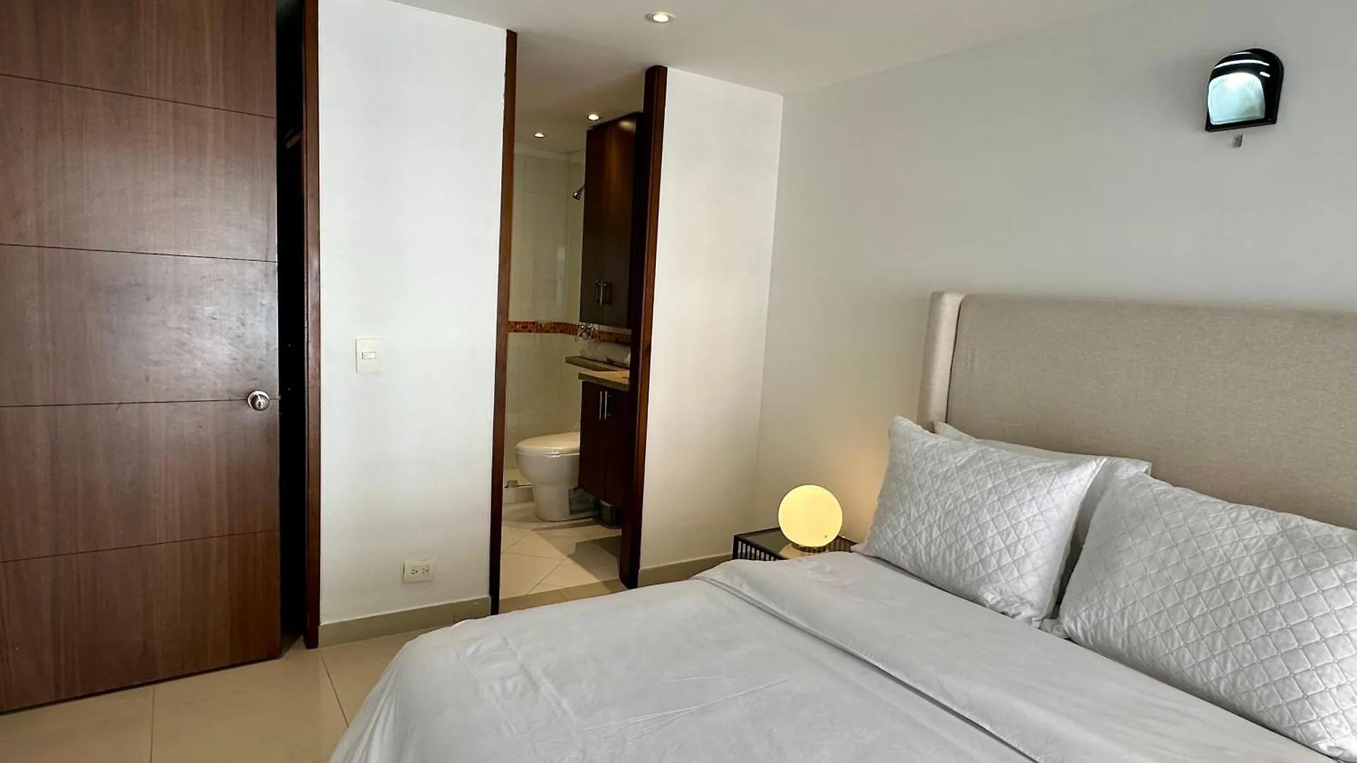 Amplios Duplex 3 Habitaciones Calle 109 Bogota