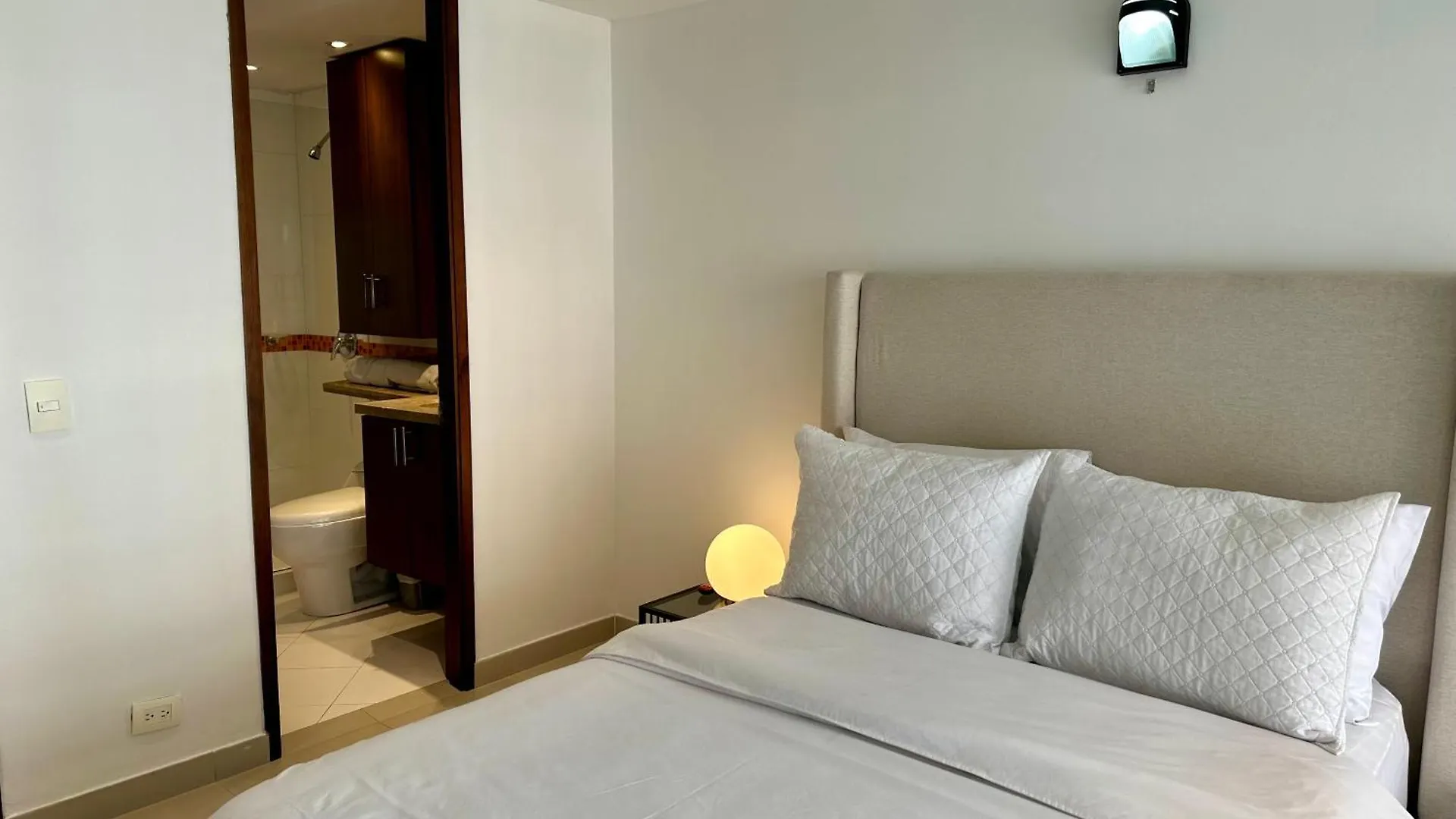 Amplios Duplex 3 Habitaciones Calle 109 Bogota